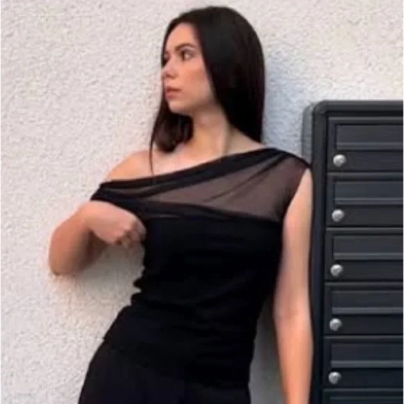 Marcella NYC Cabrini Top European Ponte & Mesh Drape Top Medium - Picture 9 of 16